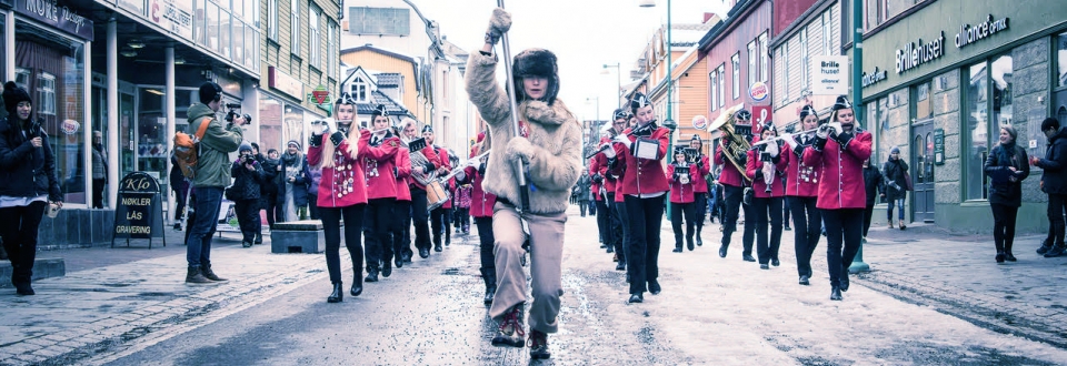 © NORDTING / The Northern Assembly marching the streets of Tromsø as part of its election campaign for the Norwegian Parliament, 2017. Photo by Martin Eilertsen.