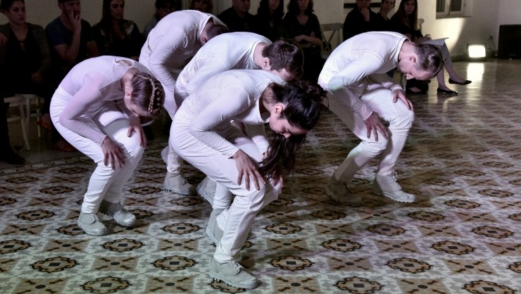 picture from "Godlike" performance by ilDance (picture by Arale the Sizzling Shutter, ©ilDance)