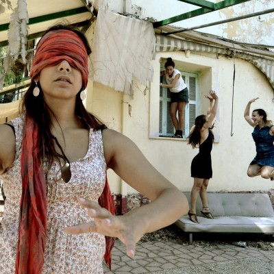 Photo taken during rehearsals for the Dourgouti Island Hotel by Urban Dig Project/ Ohi Paizoume (2015) (© Irina Vosgerau)